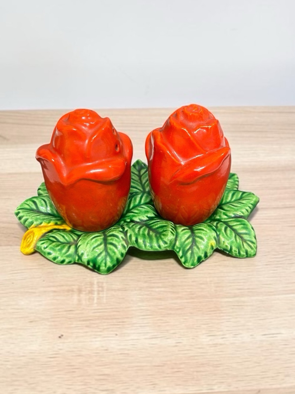 Vintage Red Rose on Green Leaf Tray Salt and Pepper Shakers